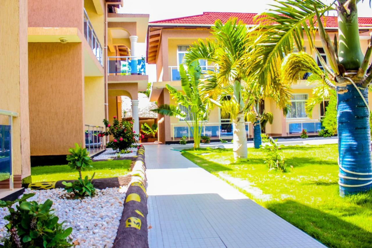Sea View Beach Resort Lindi Luaran gambar